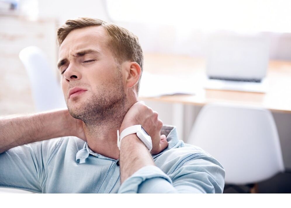 bolest krku u muže v důsledku nádoru