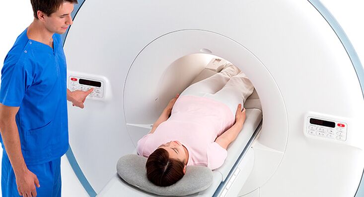 CT je jednou z metod instrumentální diagnostiky bolesti v kyčelním kloubu
